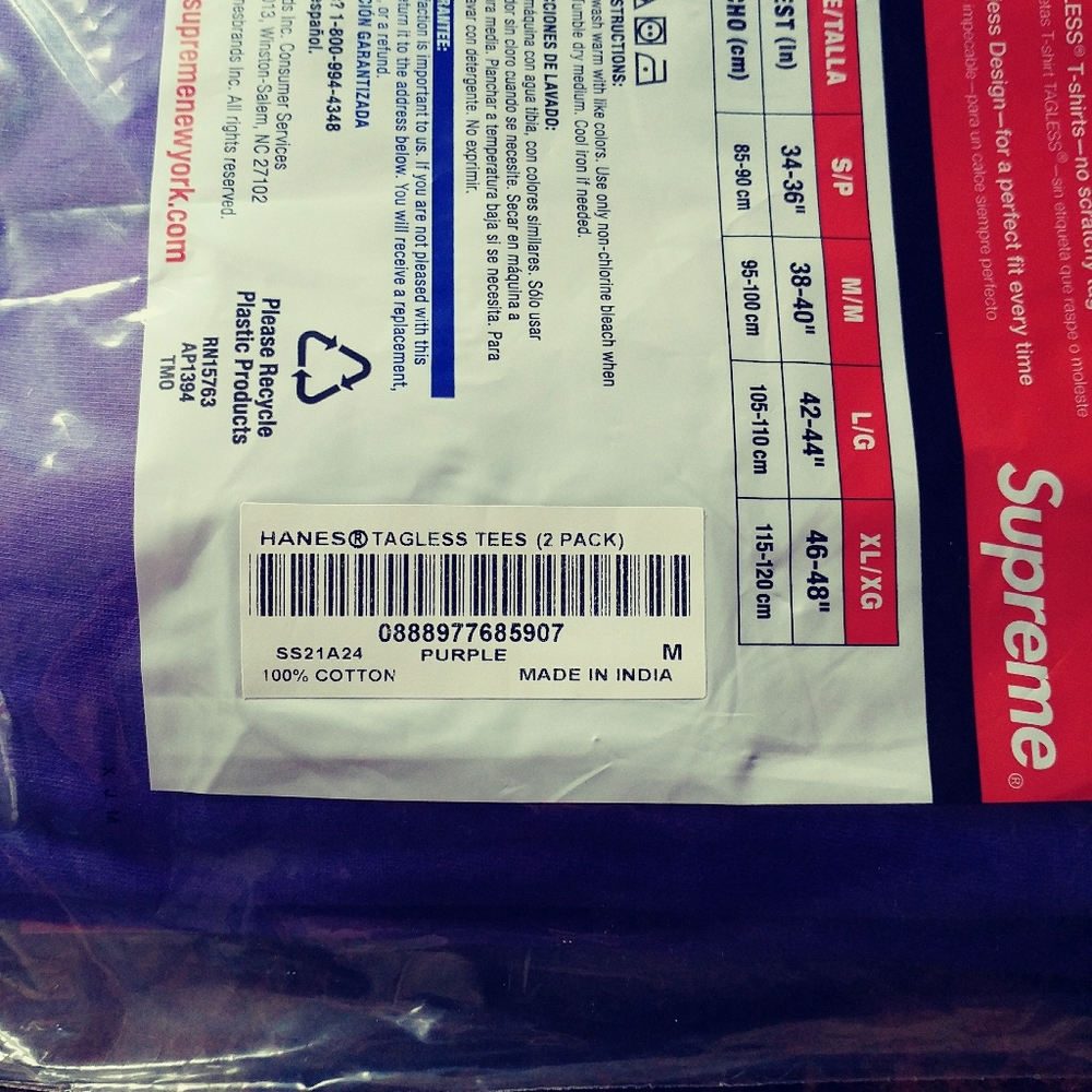 Supreme hanes tshirts - Picture 3 of 6
